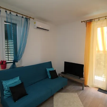 Two ***/**** For 2 + 2 Or 2 + 3 Persons, Or One For 9 Persons. Apartment *